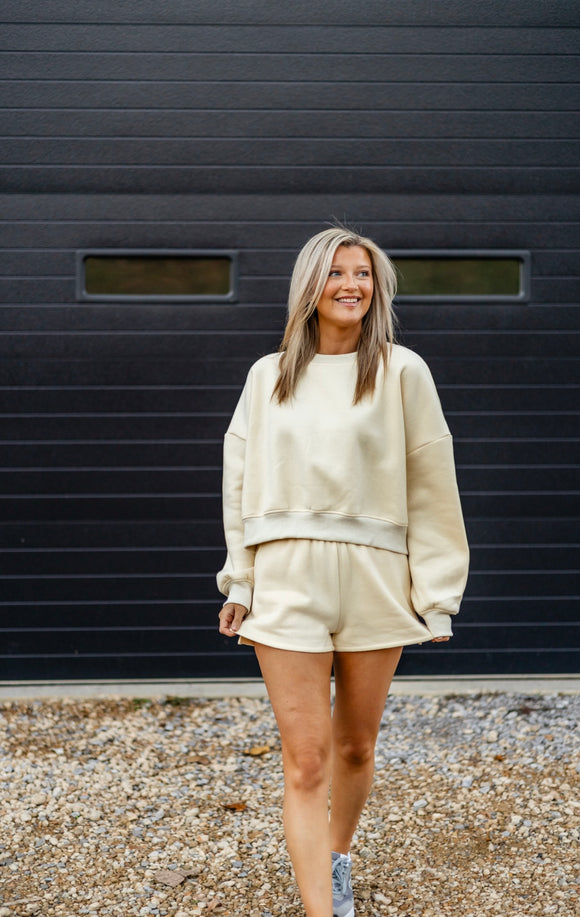 COZY CREAM SHORTS SET