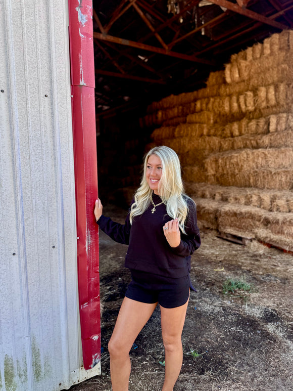 TORI BLACK SHORTS SET