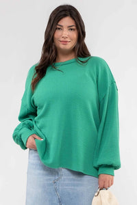 CURVY SOLID CREWNECK